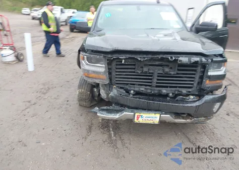 2018 Chevrolet Silverado 1500 2Lt z USA, uszkodzony, nr VIN 3GCUKREC7JG495815